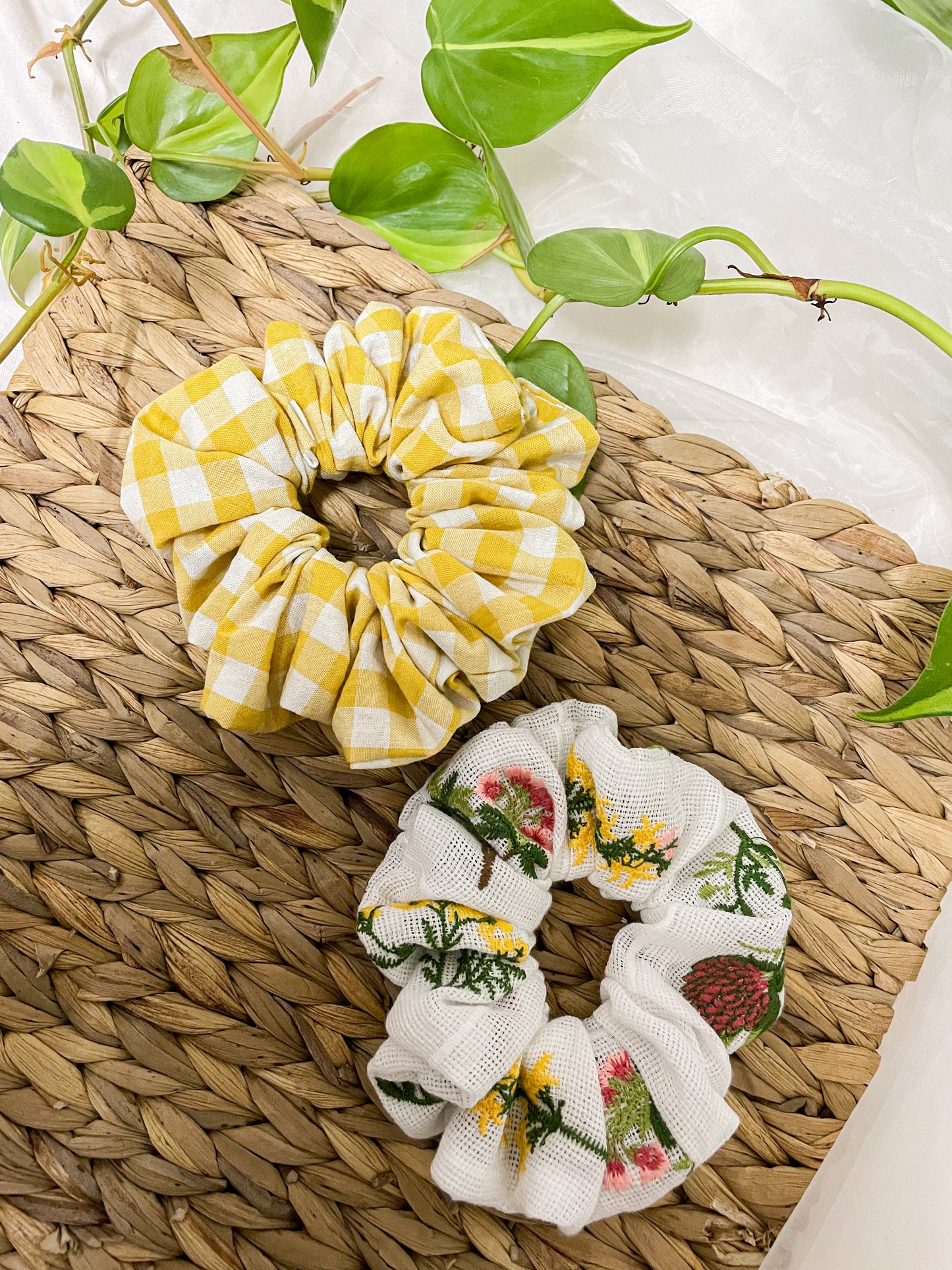 Sunny Botanical Scrunchie Set