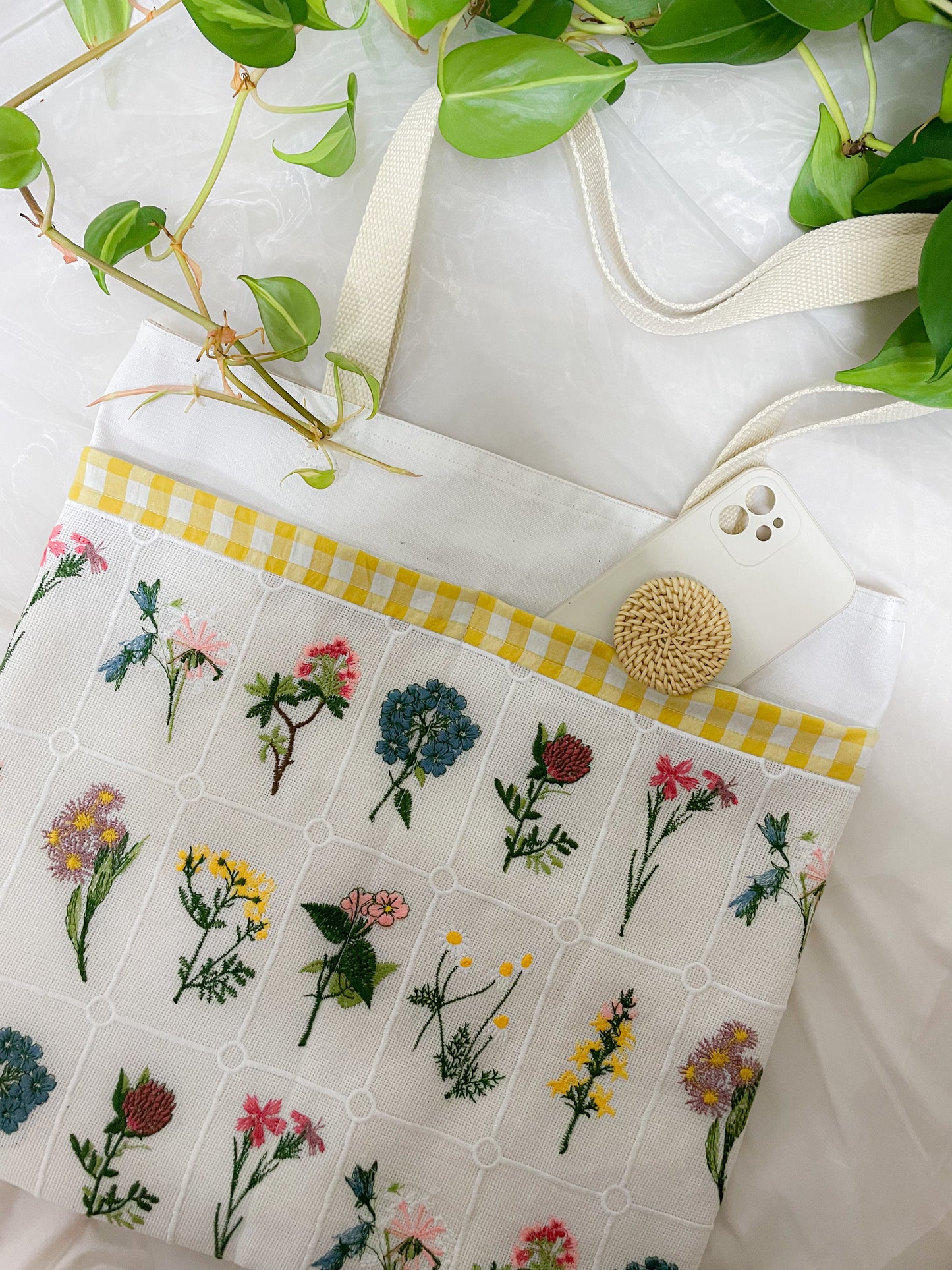 Sunny Botanical Pocket Tote