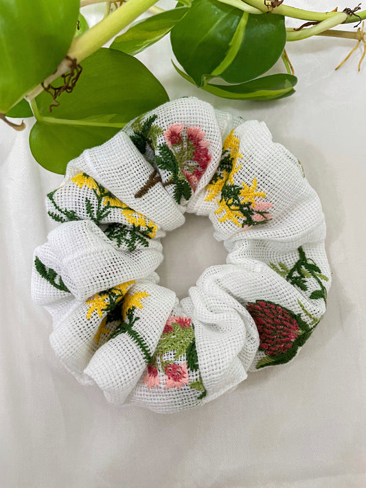 Sunny Botanical Scrunchie Set